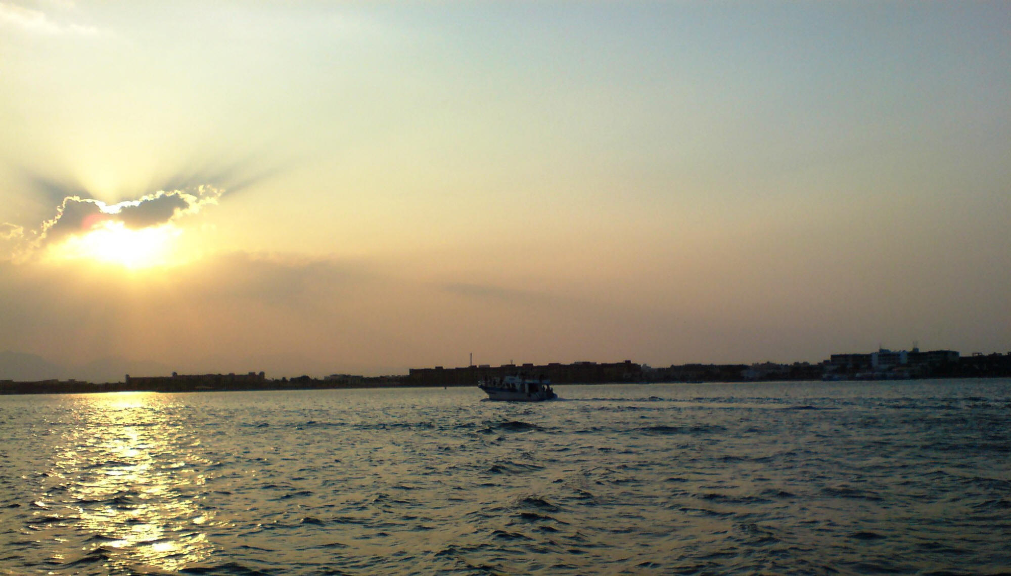 20081024-Egypt_Hurghada-Shaab_Helua-DSC01230